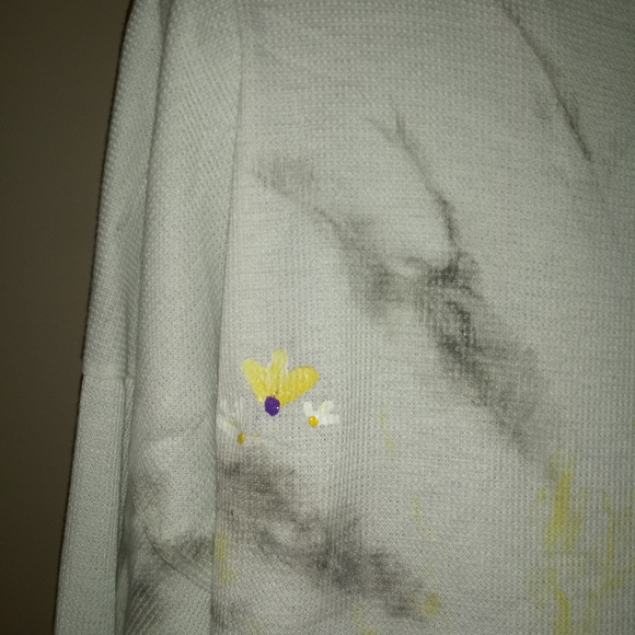 Plus Size Tie Dye Thermal, Plus Size Applique Bee Tie Dye Thermal Tie Blouse - Picture 10 of 16